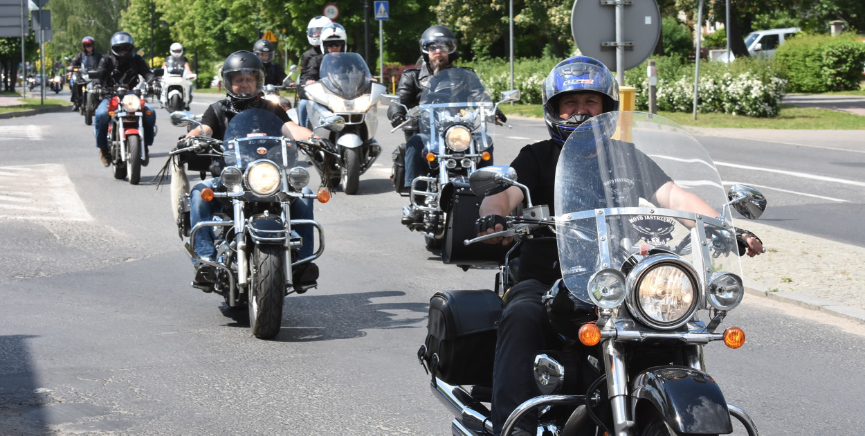 Jednym z punktów imprezy jest parada motocykli na trasie Żalno - Tuchola - Żalno. fot. Kmail Tajl