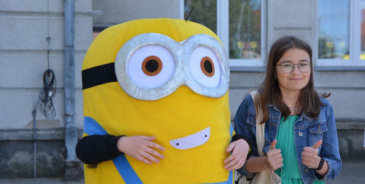 Podczas festynu można było zrobić sobie pamiątkowe zdjęcie z minionkiem.