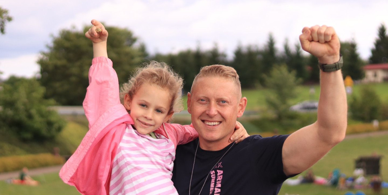 Z Nowego Jorku do... Małego Gacna. Emilia poznała Dawida - dzięki niemu żyje!