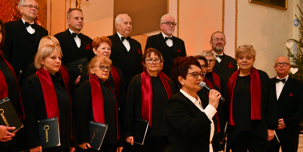 Marzenna Tyrańska i chór Camerata. Koncert w kościele pw. Bożego Ciała, niedziela 7 stycznia.