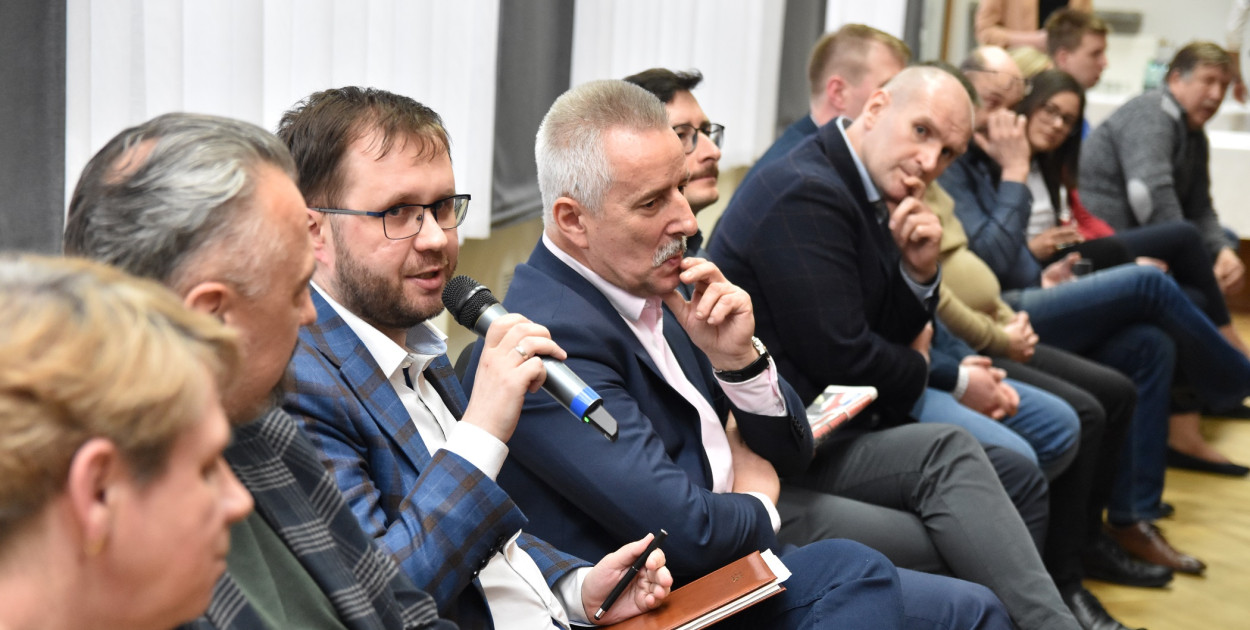 W dyskusji głos zabrał m.in. radny Rady Miejskiej w Tucholi Adam Brzoszczyk. 