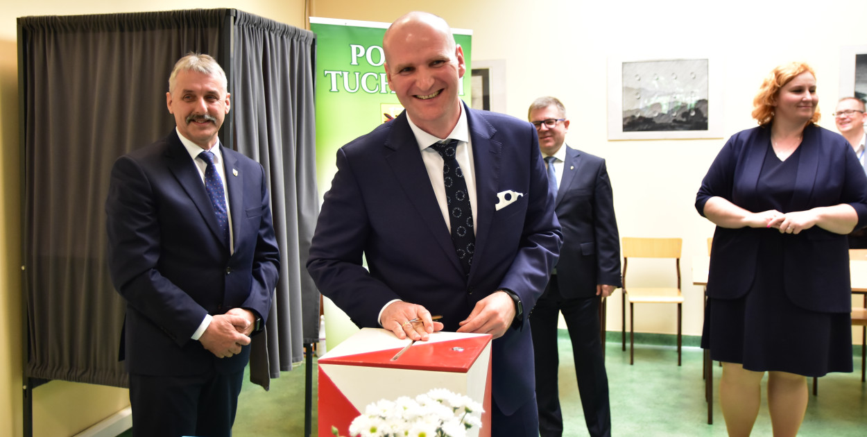 Andrzej Urbański był dotychczas skarbnikiem Urzędu Gminy Śliwice. 