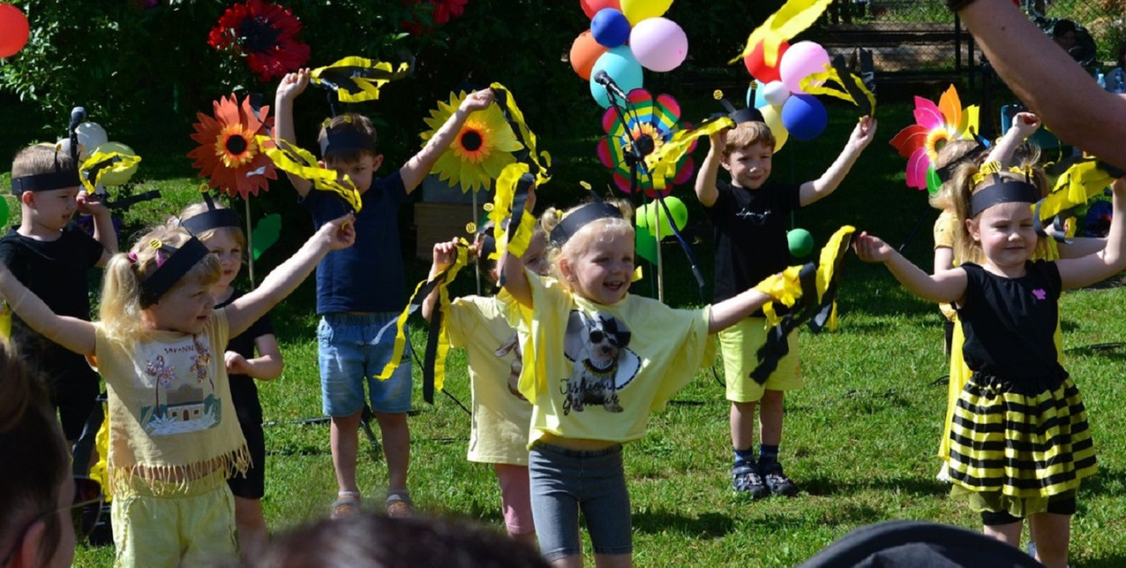 Wydarzeniu towarzyszyły liczne występy dzieci. fot. Przedszkole nr 1 w Tucholi