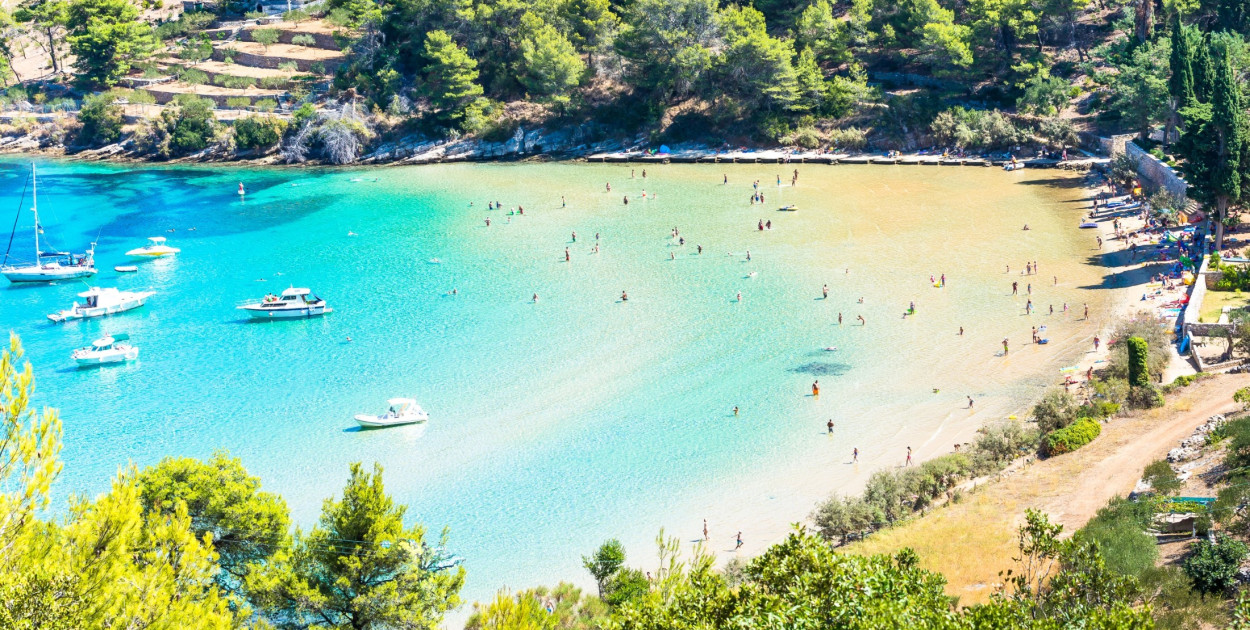 Punktem, na jaki warto zwrócić uwagę, jest wyspa Brač.