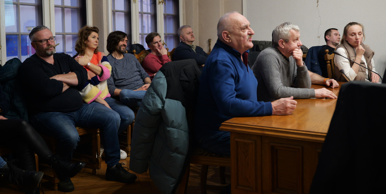 Mnóstwo mieszkańców Tucholi na spotkaniu o Sępoleńskiej. Więcej pytań...