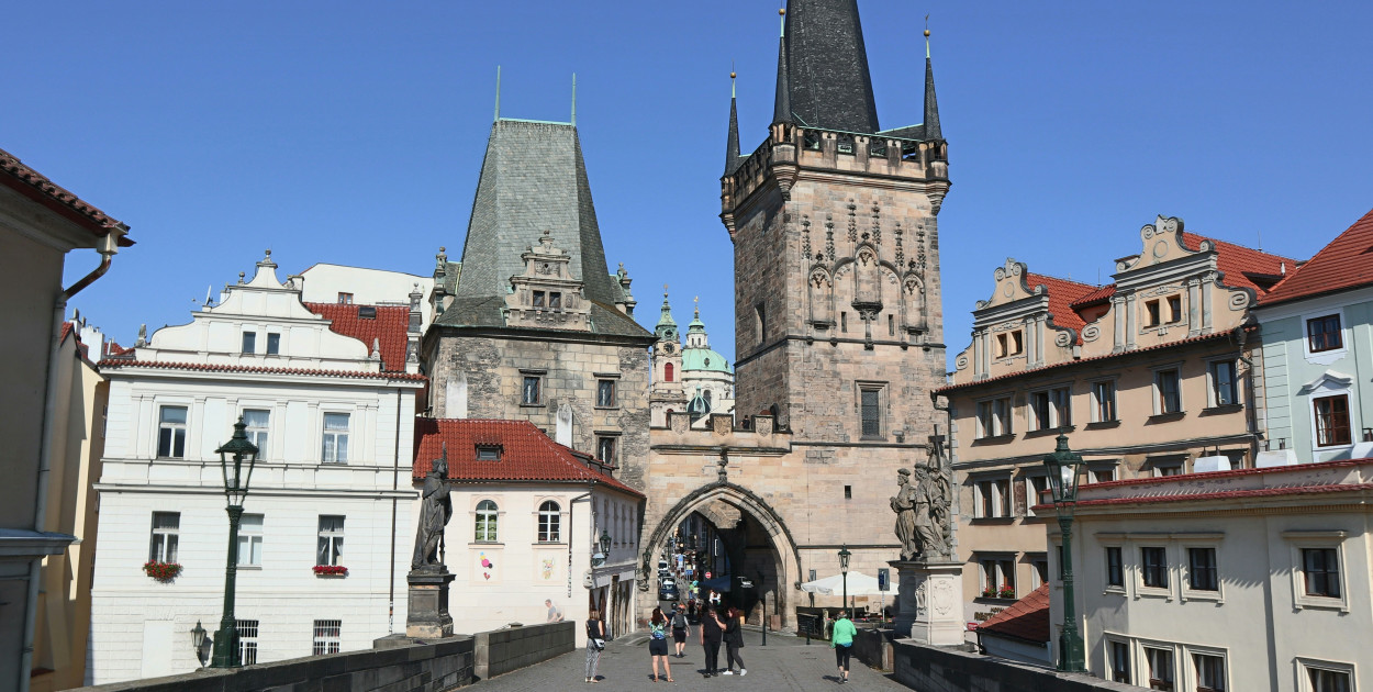 Kudowa-Zdrój i wycieczki do Pragi – sprawdzony pomysł na szkolny wyjazd pełen wraż