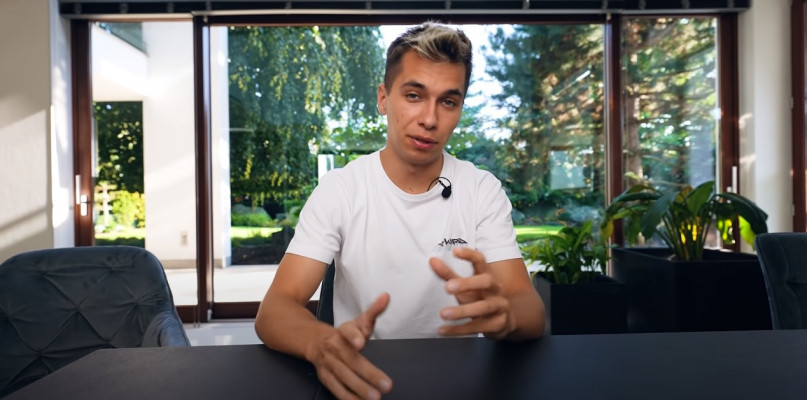 Fot. Screen z Youtube