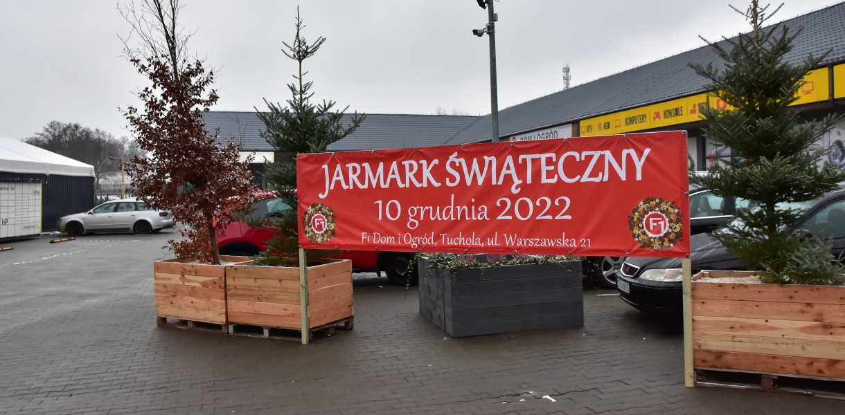 Jarmark odbędzie się na placu przed centrum handlowym przy ul. Warszawskiej 21 w Tucholi. Start w sobotę (10 grudnia) o godzinie 10:00.