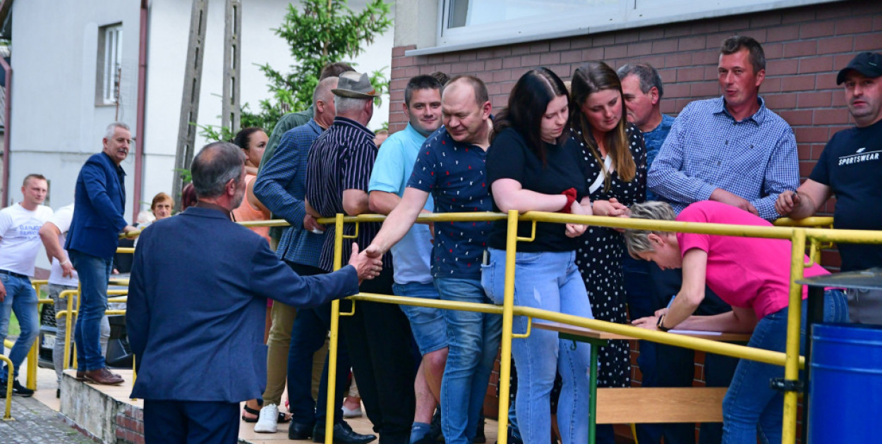 Wiosenne zebrania z wyborami sołtysów w gminie Tuchola będą pamiętne ze względu na frekwencję. Warto raz jeszcze wspomnieć Legbąd i tamtejszy rekord w skali powiatu. Głosowało 218 osób, a obecnych było w ogóle 225. Fot. pp