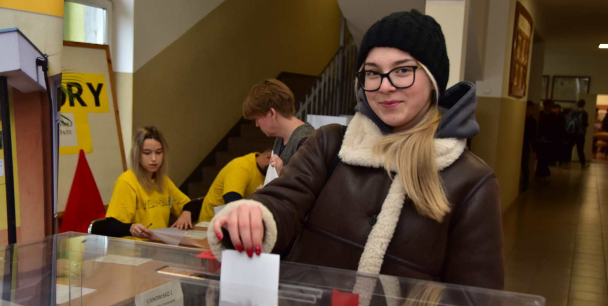 Na zdjęciu Marta Krygowska z klasy V TŻ. 