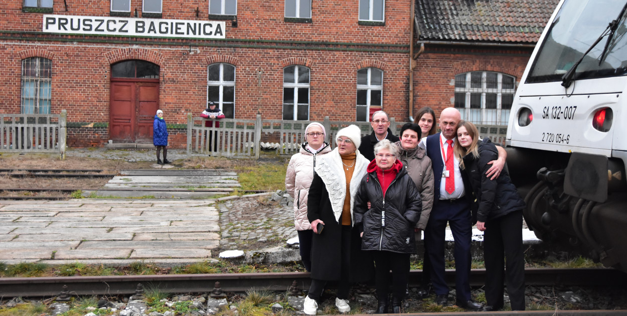Pociąg specjalny na trasie kolejowej Tuchola - Pruszcz Bagienica. Fot. Anna Lipska
