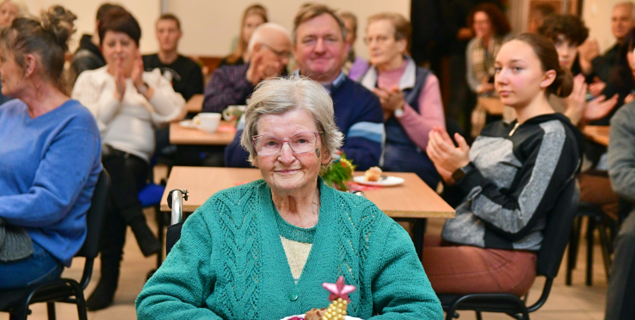 Teresa Babińska w Tucholi szeroko wypowiada się w filmie dokumentalnym. Pojawiła się jego premierze.