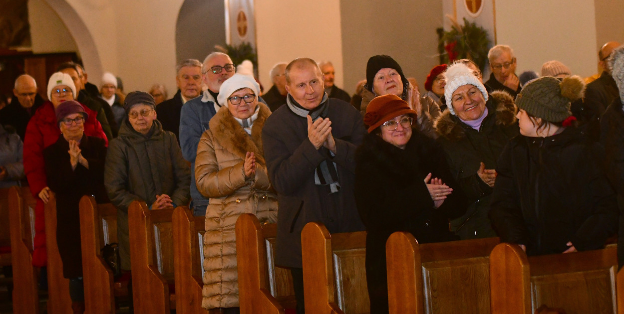 Koncert Cameraty zakończył się owacjami na stojąco. 