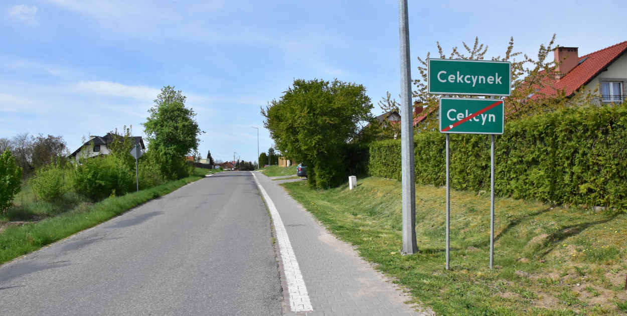 Czy widoczne na znakach nazwy miejscowości będą nazwami odrębnych sołectw? Tego dowiemy się na sesji cekcyńskiej RG, którą zaplanowano na 20 maja. Fot. Anna Lipska