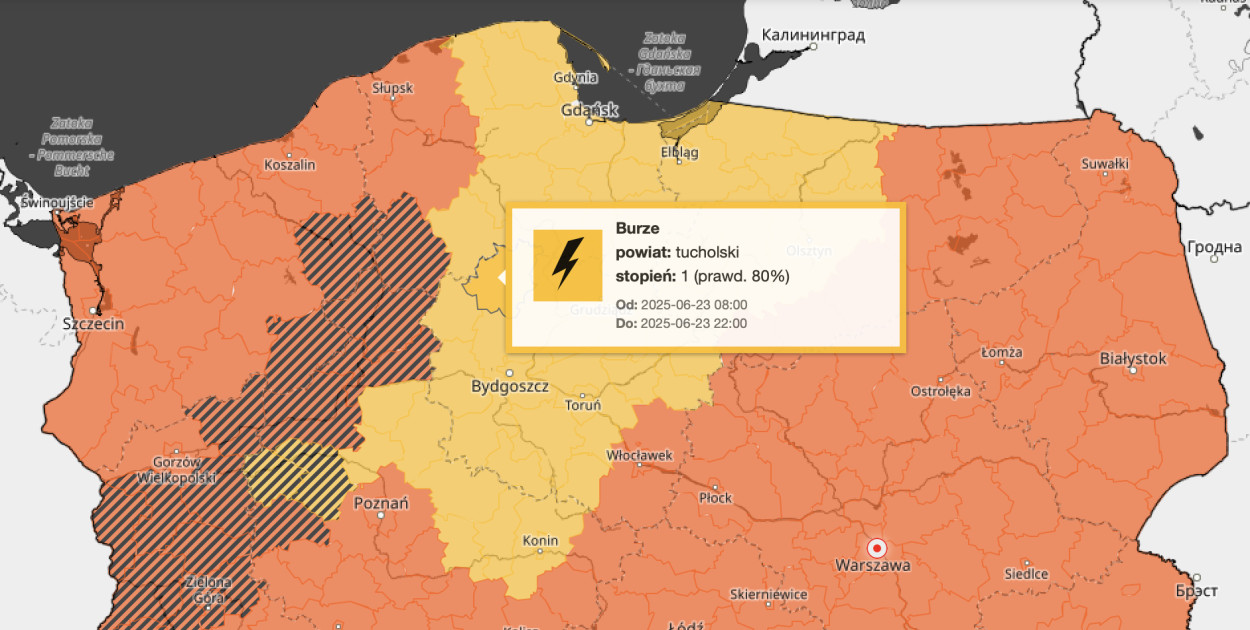 W poniedziałek rano pojawiły się ostrzeżenia o burzach praktycznie w całej Polsce.