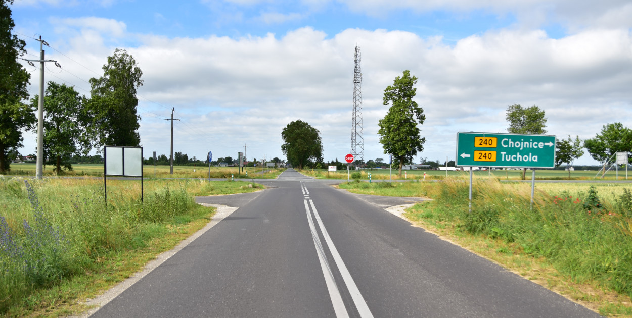 Taki widok na skrzyżowanie z DW nr 240 aktualnie mają kierowcy podróżujący od strony Raciąża.