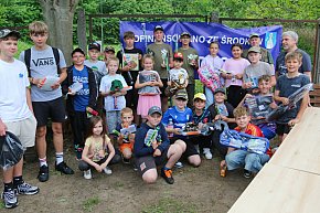 Dzień Dziecka nad Głęboczkiem - wędkowali najmłodsi-4320