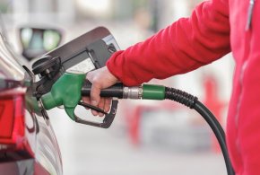 Ceny paliw. Kierowcy nie odczują zmian, eksperci mówią o "napiętej sytuacji"-15739