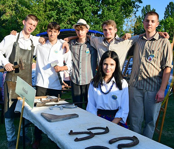 Tuchola i dożynki gminne. Święto plonów połączone z Borowiadą zgromadziło mnóstwo -17685