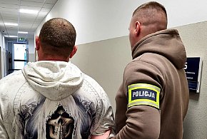 Policjanci zatrzymali 39-latka poszukiwanego listem gończym-20560