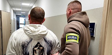 Policjanci zatrzymali 39-latka poszukiwanego listem gończym-20560