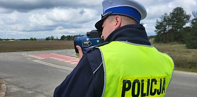 Powiat tucholski. Rażąco przekroczyli prędkość, stracili prawo jazdy-21072