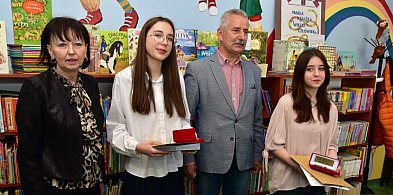 Tuchola: Aż trzy mistrzynie ortografii z Piórem Burmistrza / ZDJĘCIA-21486
