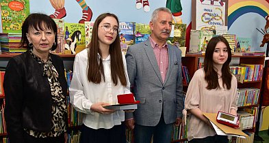 Tuchola: Aż trzy mistrzynie ortografii z Piórem Burmistrza / ZDJĘCIA-21486
