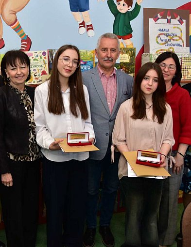 Tuchola: Aż trzy mistrzynie ortografii z Piórem Burmistrza / ZDJĘCIA-21486