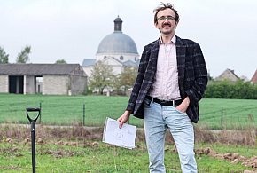 Dom kopułowy jednak u nas powstanie. Tomasz nigdy się nie poddał TEKST / ZDJĘCIA-21539