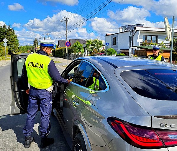 Poweekendowa kontrola trzeźwości. Ile osób zatrzymali policjanci?-21548