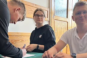 Tuchola: Symulacja wyborów prezydenckich w liceach. Jak głosowali młodzi?-21605