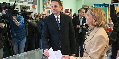 Exit poll: W drugiej turze wyborów Trzaskowski - 30,8 % i Nawrocki - 29,1 %-21651