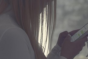 Odgórny zakaz telefonów w szkołach? MEN zdradza plany zmian-21967