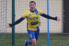 Rawys CEO ma w sobie siłę wręcz magiczną. Z piekła do nieba -22189