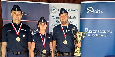 Tucholscy policjanci wzięli udział w zawodach strzeleckich. Jak im poszło?-22248