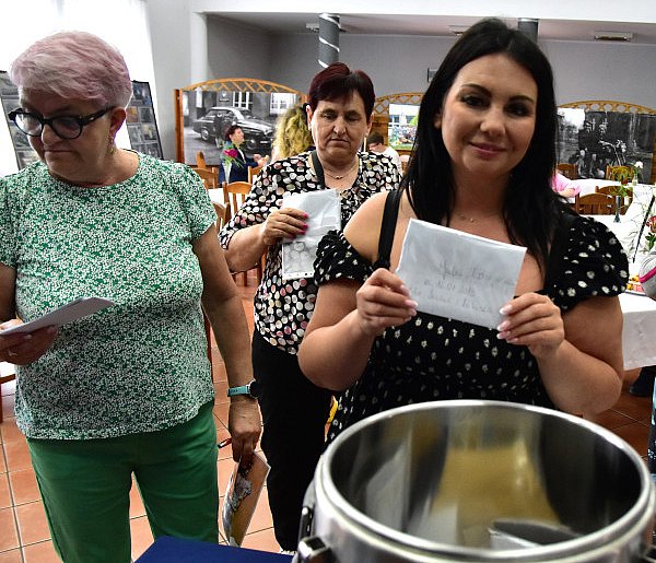 W Kęsowie zakopano kapsułę czasu / ZDJĘCIA-22252