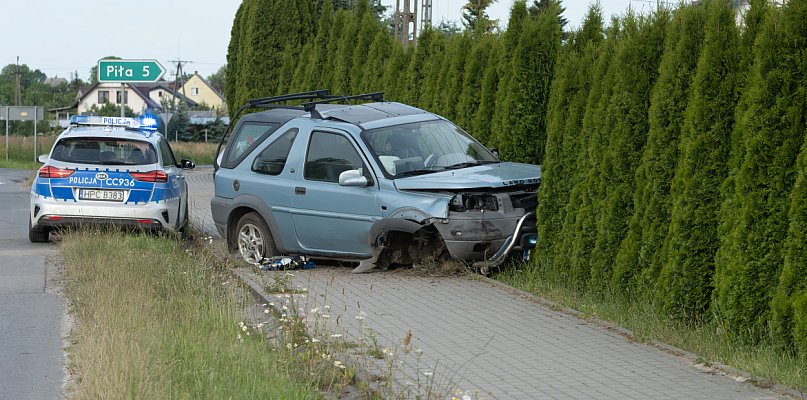 Gostycyn: Pijany kierowca spowodował kolizję i uciekł z miejsca zdarzenia / FOTO - 22296