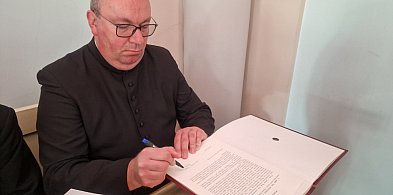 Księżą zmieniają parafie. Na liście Wielka Klonia, o której było głośno-22519