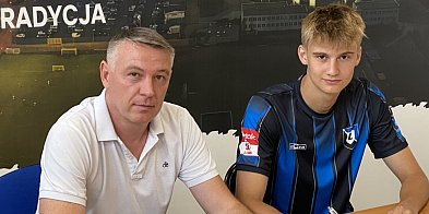 Mateusz Bogun podpisał kontrakt z Zawiszą. Młody Borowiak zrobił duży krok -22599