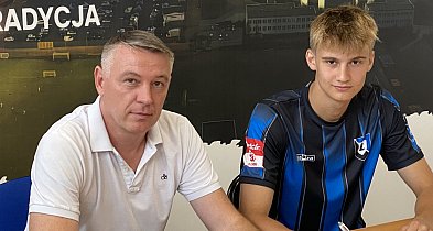 Mateusz Bogun podpisał kontrakt z Zawiszą. Młody Borowiak zrobił duży krok -22599