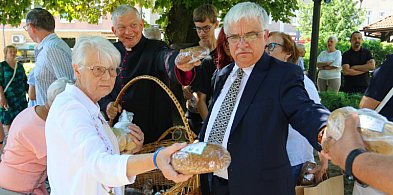 Tuchola: W niedzielę święto patronki miasta. Do rąk mieszkańców trafi chleb-22696