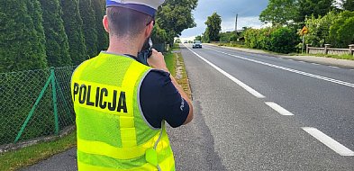 34-latek pędził przez Żalno z prędkością 117 km/h!-22916