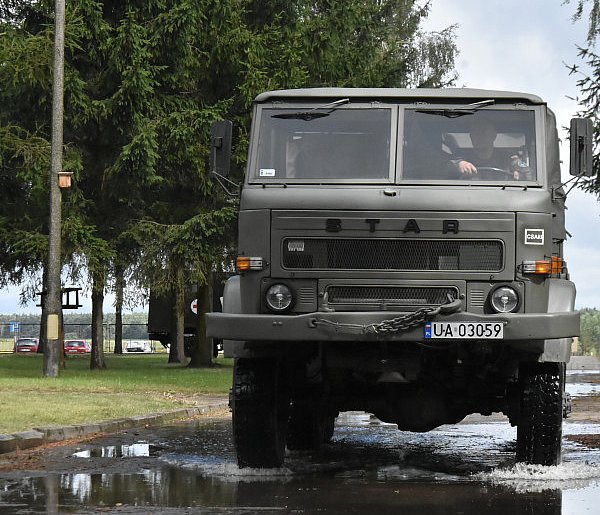 Kolumny wojskowe wyjadą na ulice. Wojsko zapowiada wielkie manewry-23197