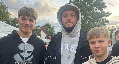 Książulo na dożynkach w Bysławku! Znany youtuber spróbował lokalnych przysmaków-23238