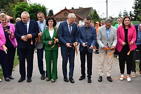 Gmina Lubiewo: Uroczysty odbiór inwestycji nad Jeziorem Bysławskim. Zobacz, jak zmieniła się plaża nad popularym jeziorem-4714