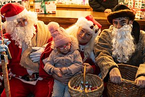 Borowiacki Jarmark na rynku w Tucholi DOMEK-5047