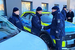 Nowe auta tucholskich policjantów-5136