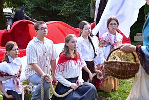 Spektakl "Szepty z Borów" / ZDJĘCIA-23681