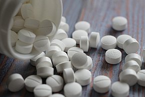 Popularny lek znika z aptek. GIF ostrzega: natychmiast oddaj go do apteki-24163